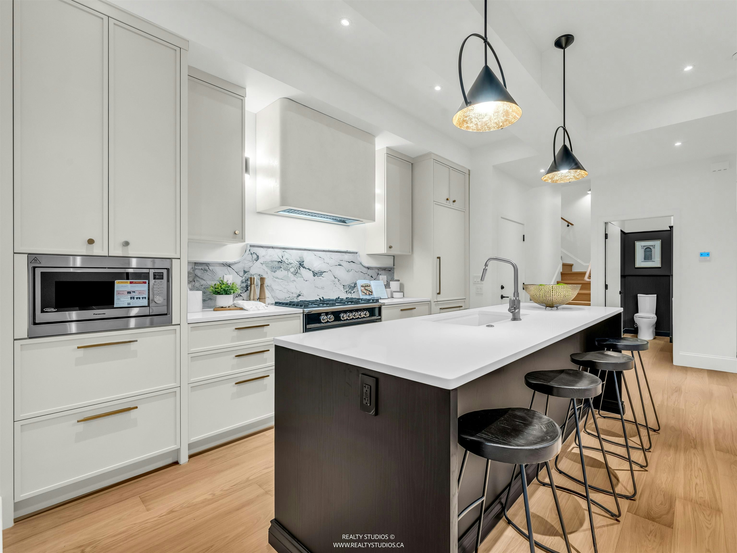 4090 Maple Crescent, Vancouver, BC, V6J 4B2 - 13