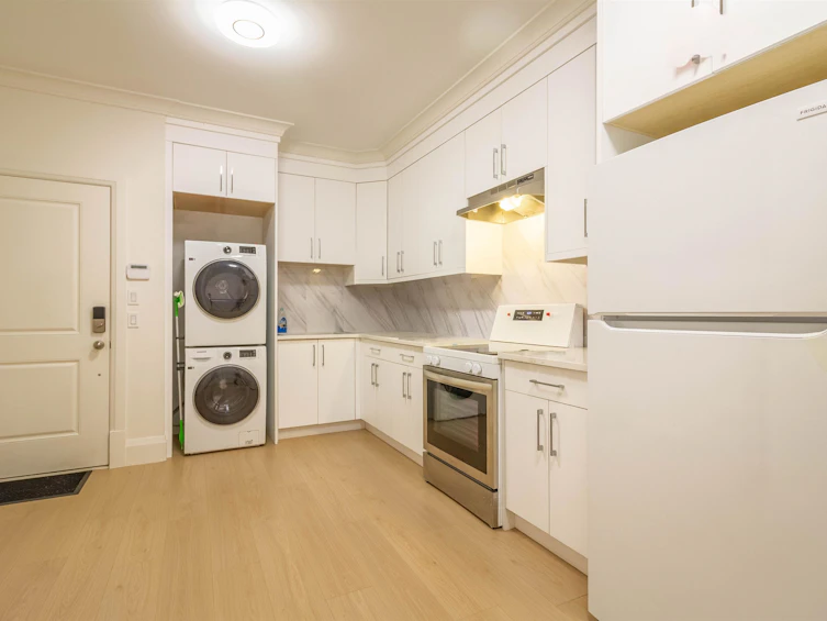 3907 Hertford Street, Burnaby, BC, V5G 2R5 - 32