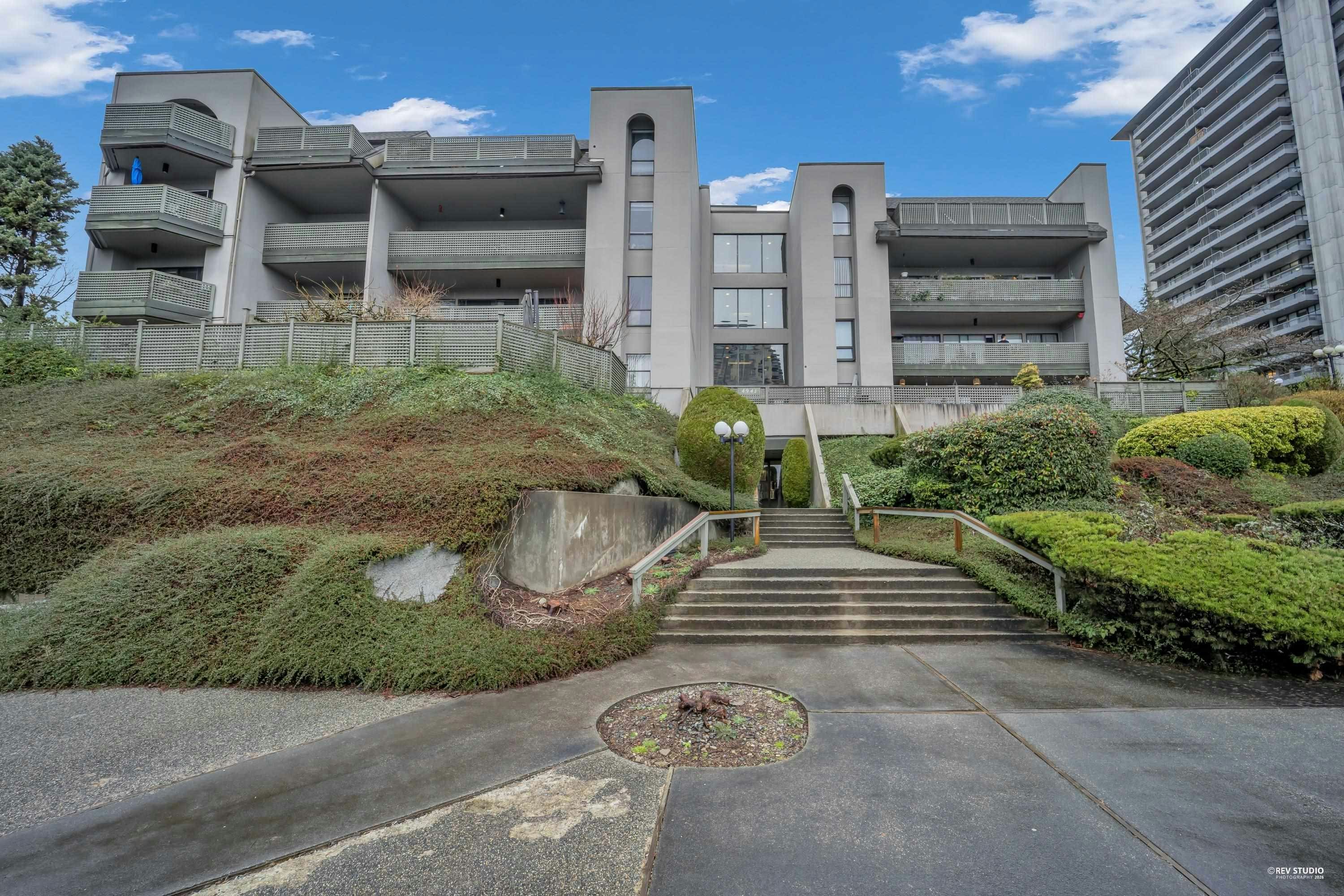304-4941 Lougheed Highway, Burnaby, BC, V5B 4S6 - 12