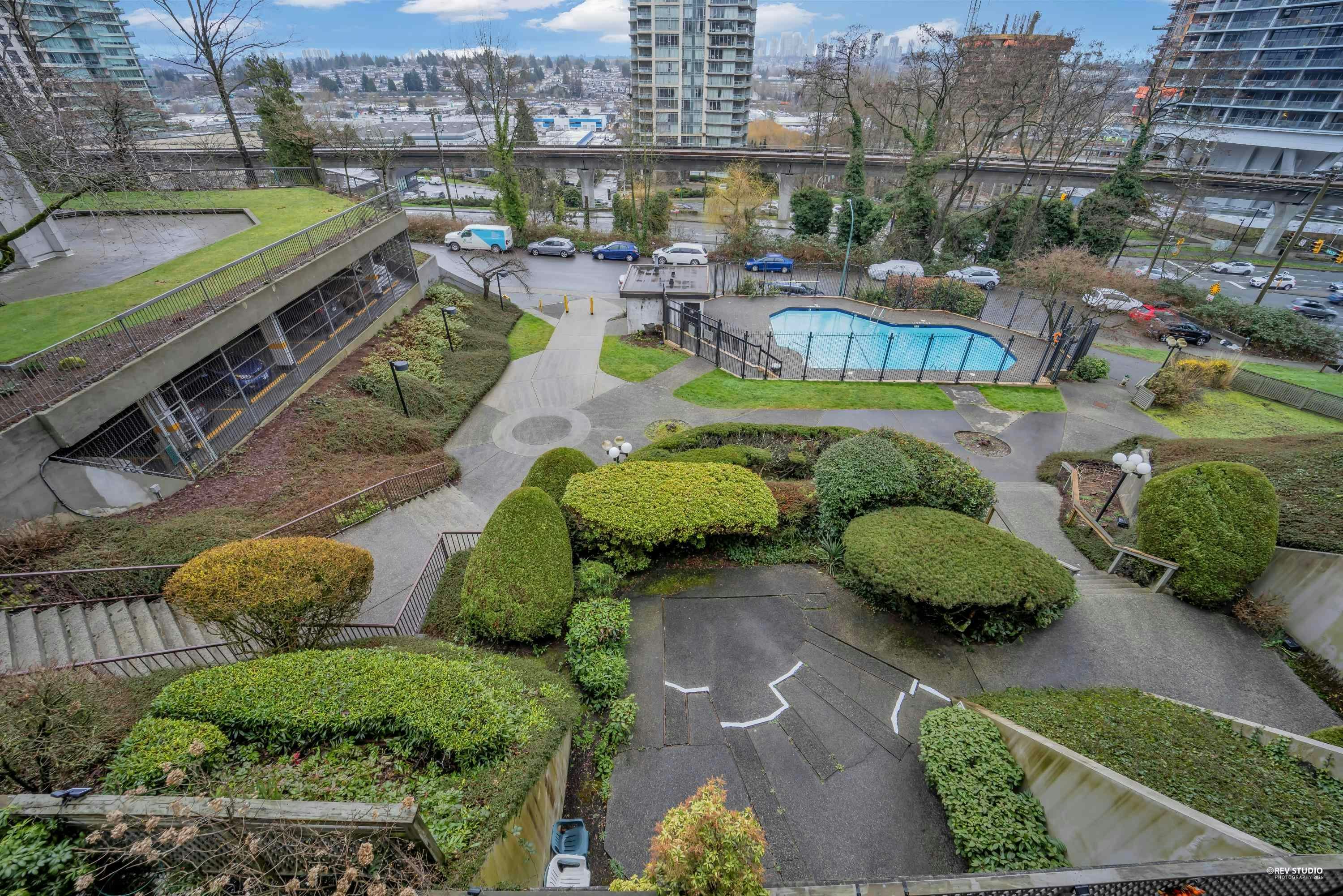 304-4941 Lougheed Highway, Burnaby, BC, V5B 4S6 - 11