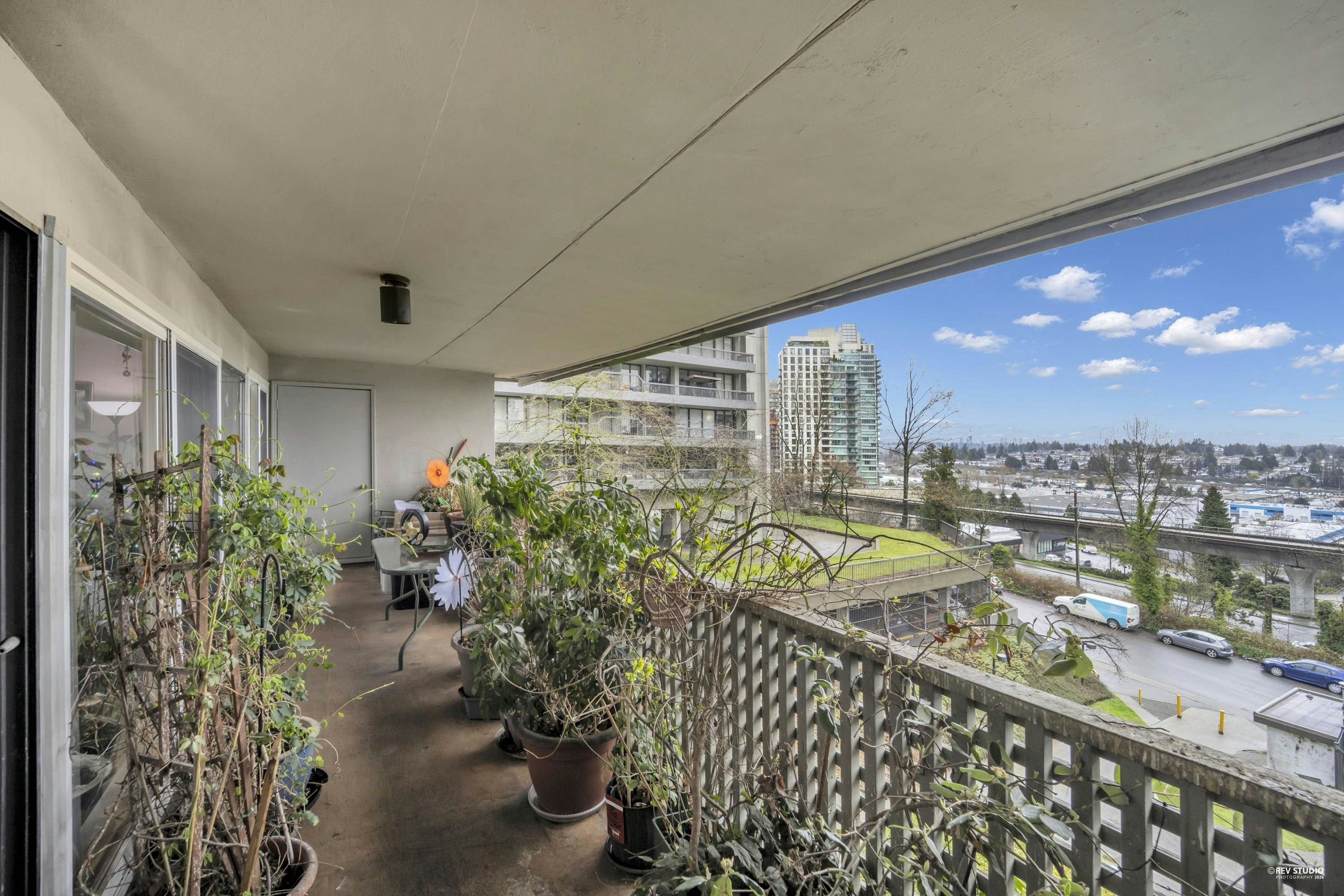 304-4941 Lougheed Highway, Burnaby, BC, V5B 4S6 - 9