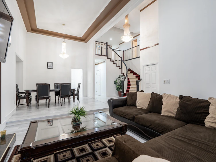9534 124 Street, Surrey, BC, V3V 4S4 - 8