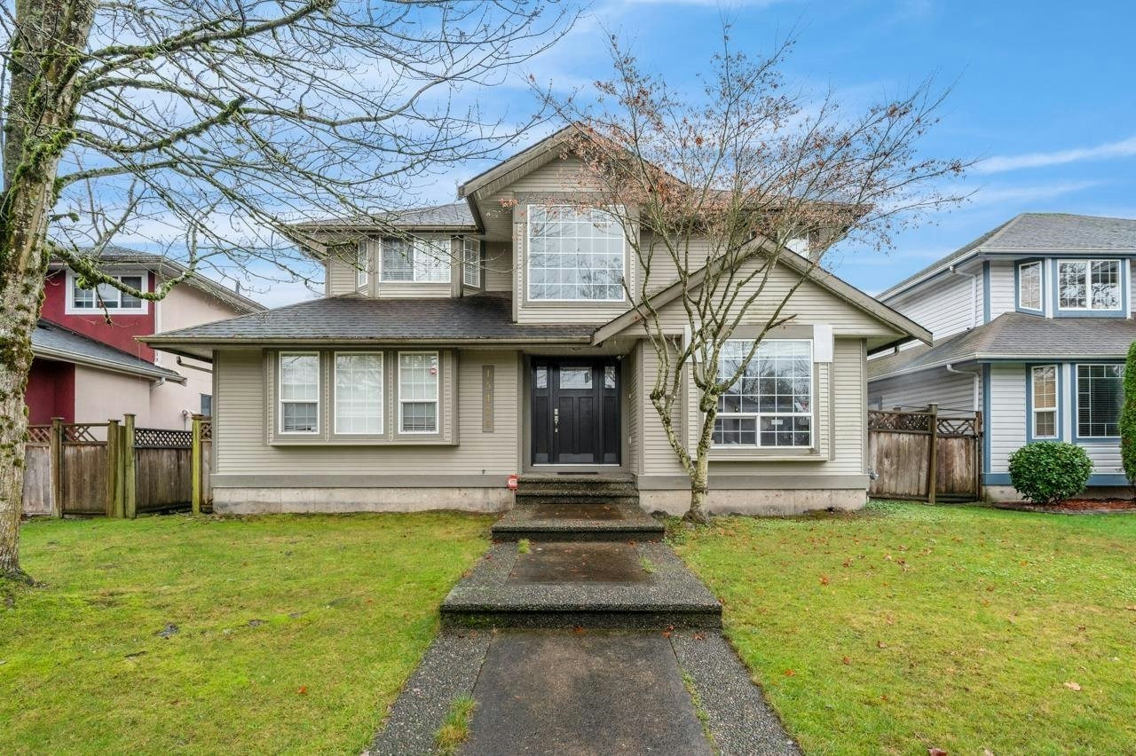 15476 110th Avenue, Surrey, BC, V3R 0X1