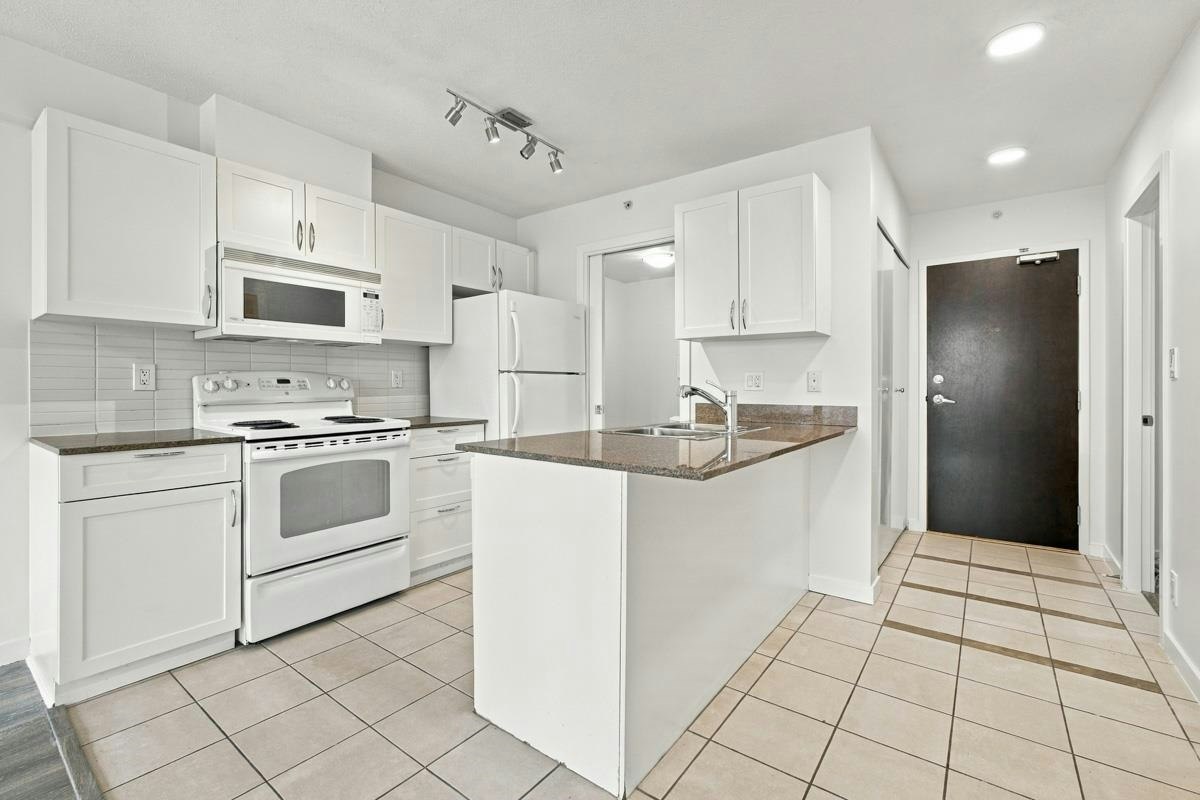 809-933 Hornby Street, Vancouver, BC, V6Z 3G4 - 3