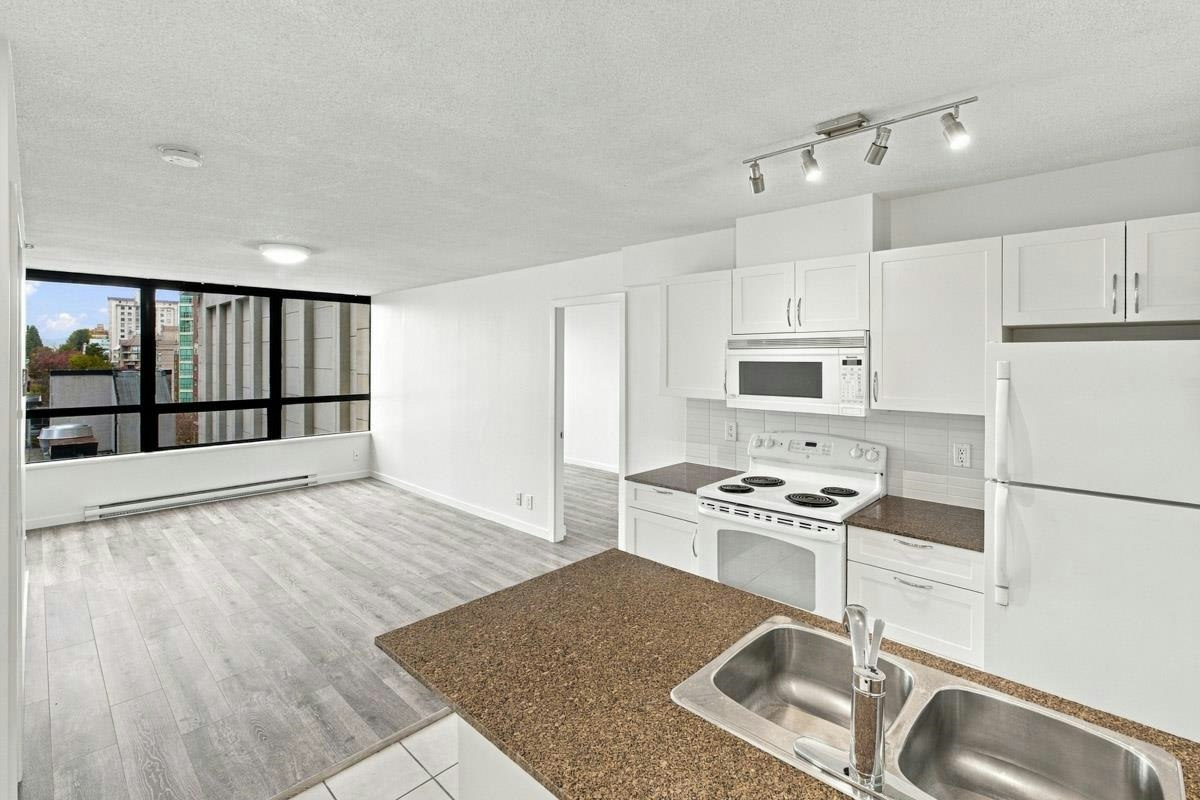 809-933 Hornby Street, Vancouver, BC, V6Z 3G4