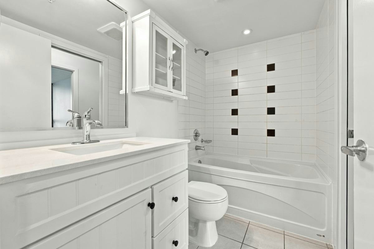 809-933 Hornby Street, Vancouver, BC, V6Z 3G4 - 16