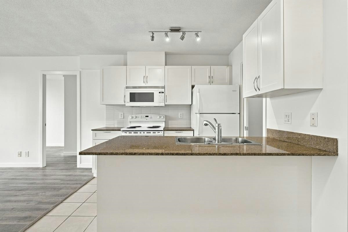 809-933 Hornby Street, Vancouver, BC, V6Z 3G4 - 2