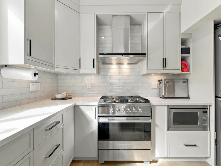 2178 Renfrew Street, Vancouver, BC, V5M 3J5 - 12