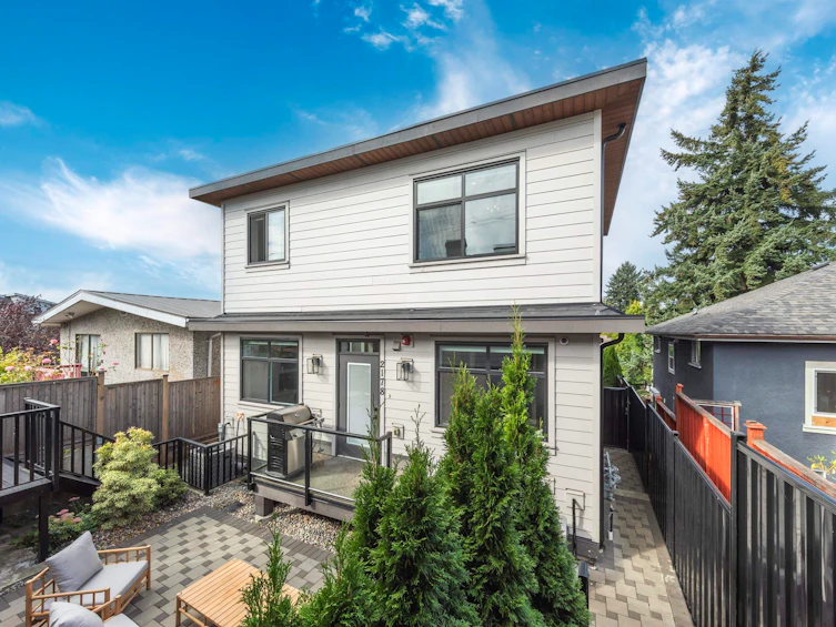 2178 Renfrew Street, Vancouver, BC, V5M 3J5 - 26