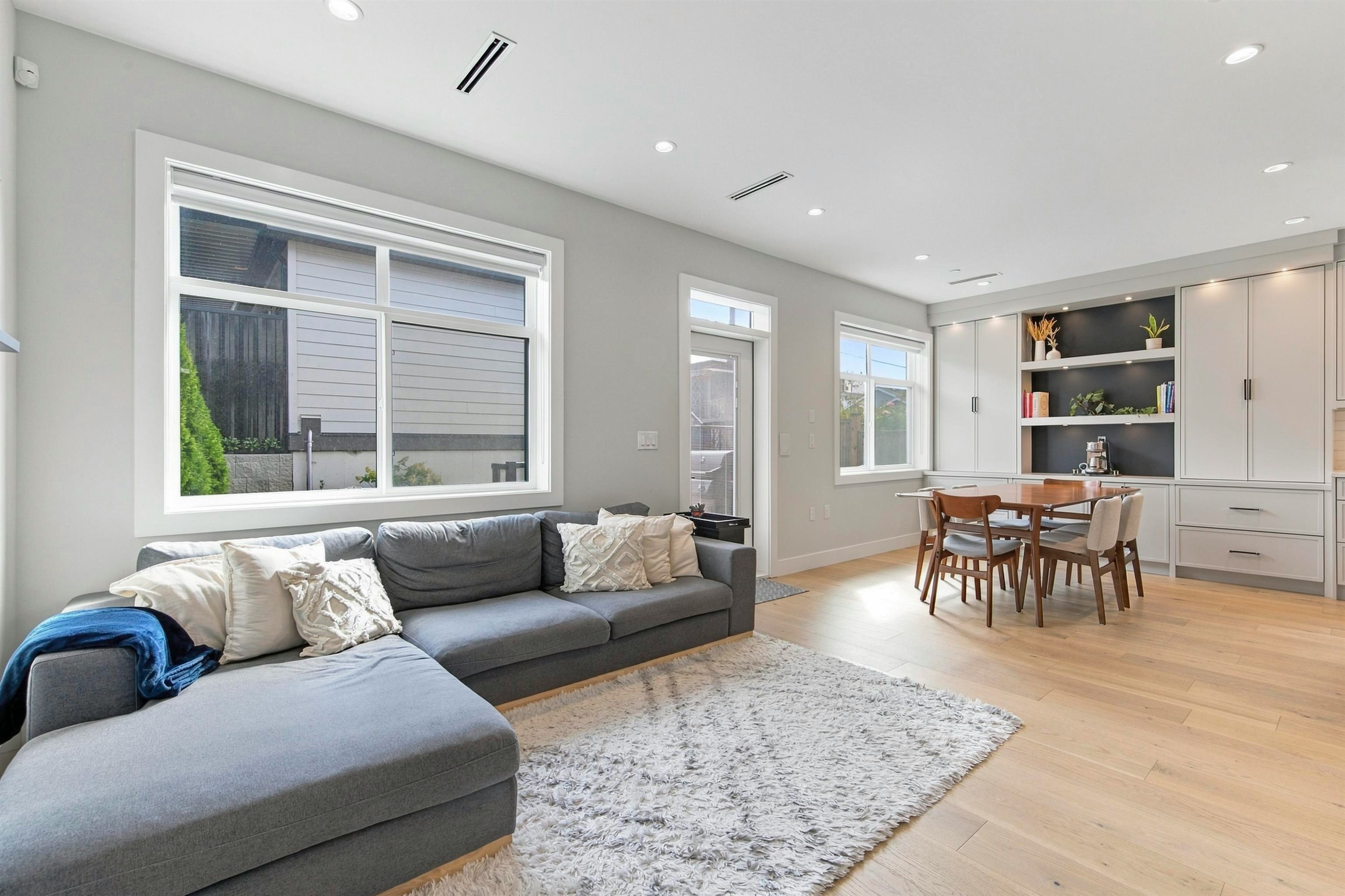 2178 Renfrew Street - 3