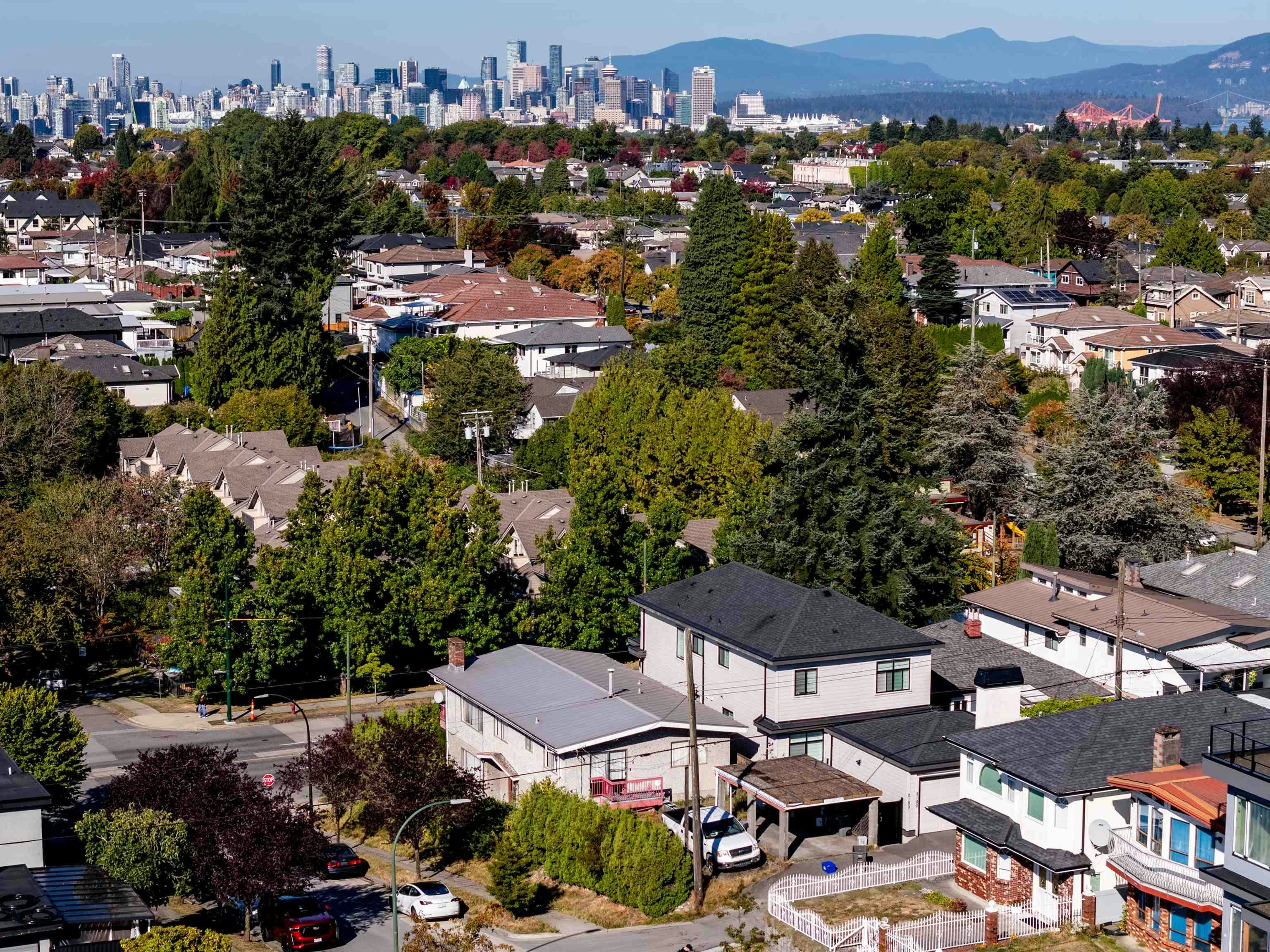 2178 Renfrew Street, Vancouver, BC, V5M 3J5 - 32