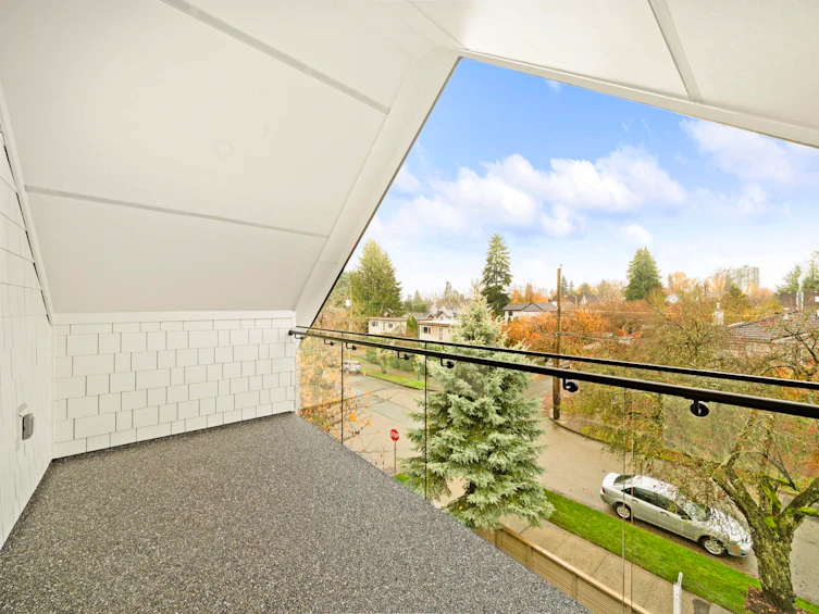 1095 E 14th Avenue, Vancouver, BC, V5T 2P1 - 32