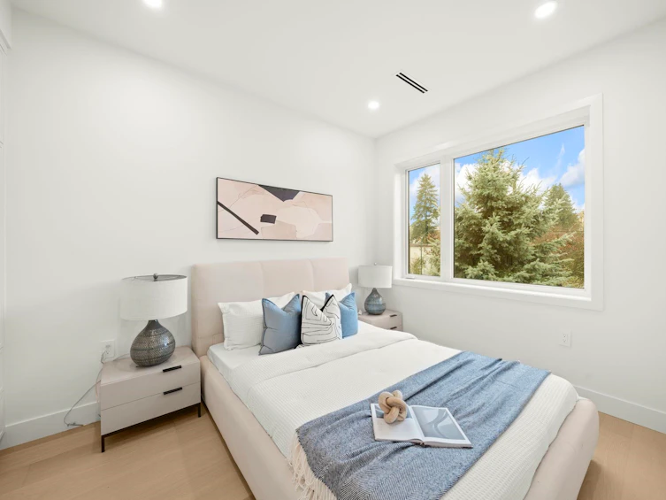 1095 E 14th Avenue, Vancouver, BC, V5T 2P1 - 21