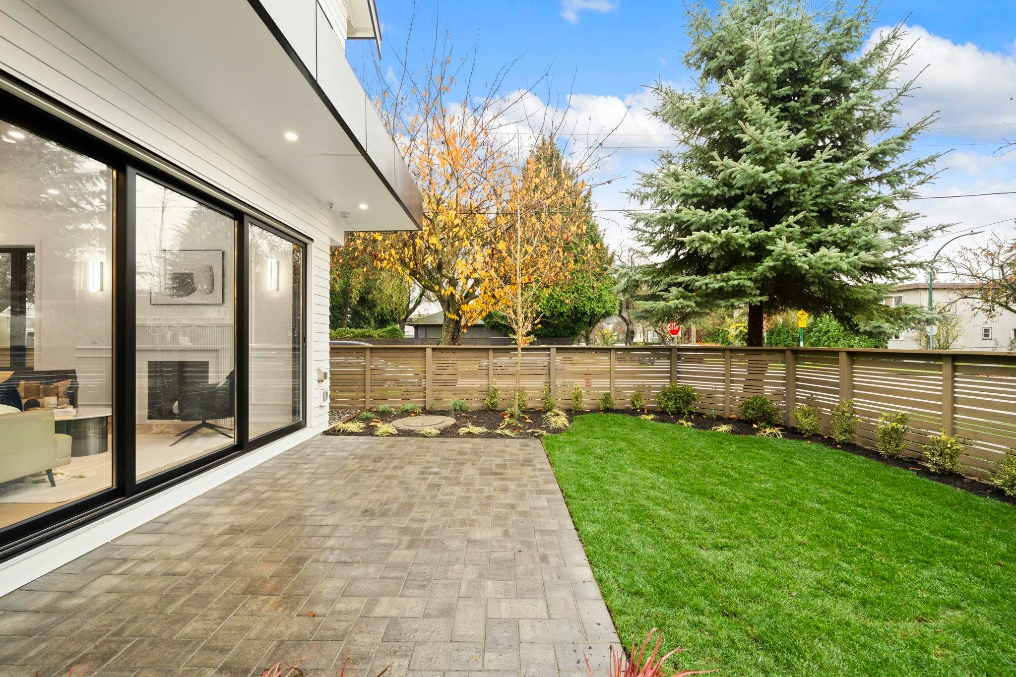 1095 E 14th Avenue - 5