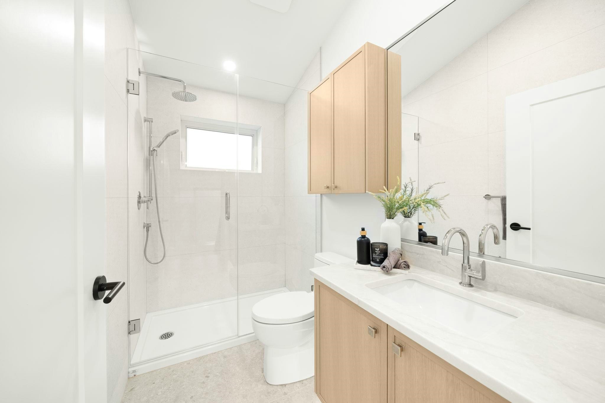 1095 E 14th Avenue, Vancouver, BC, V5T 2P1 - 28