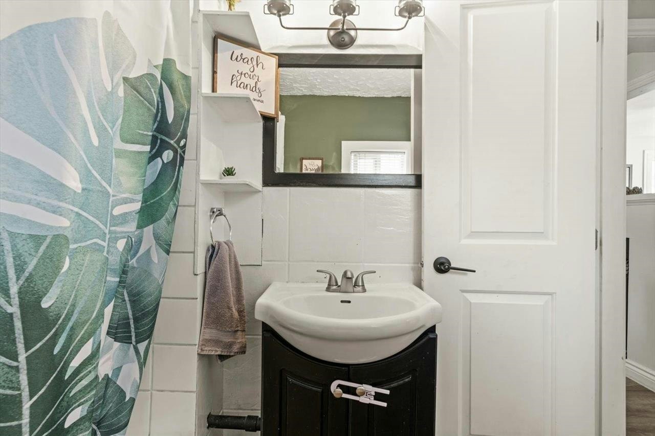 325 Hudson Bay Street, Hope, BC, V0X 1L0 - 14