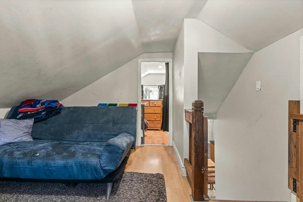 325 Hudson Bay Street, Hope, BC, V0X 1L0 - 11