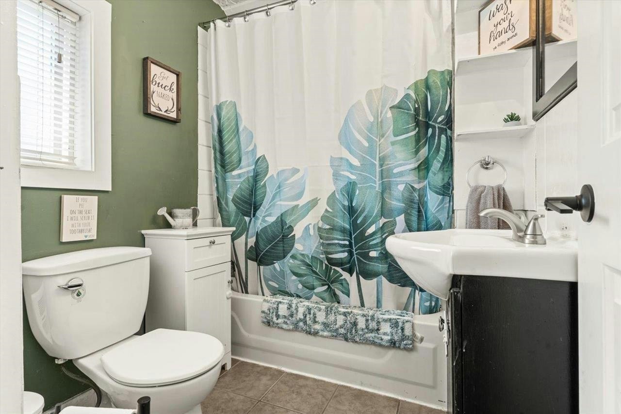 325 Hudson Bay Street, Hope, BC, V0X 1L0 - 13