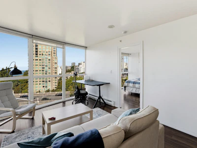 1401-907 Beach Avenue - 2