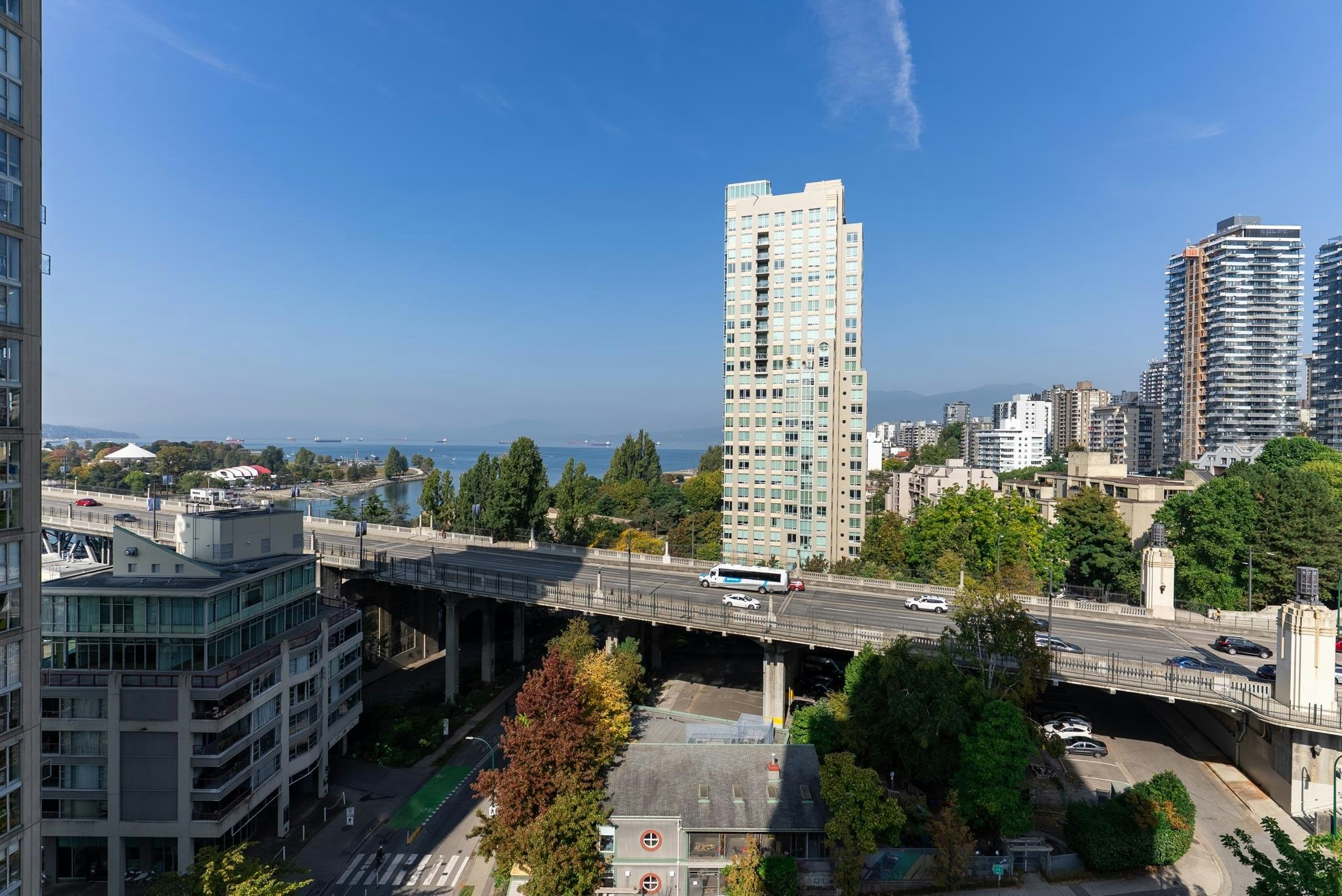 1401-907 Beach Avenue, Vancouver, BC, V6Z 2R3 - 31
