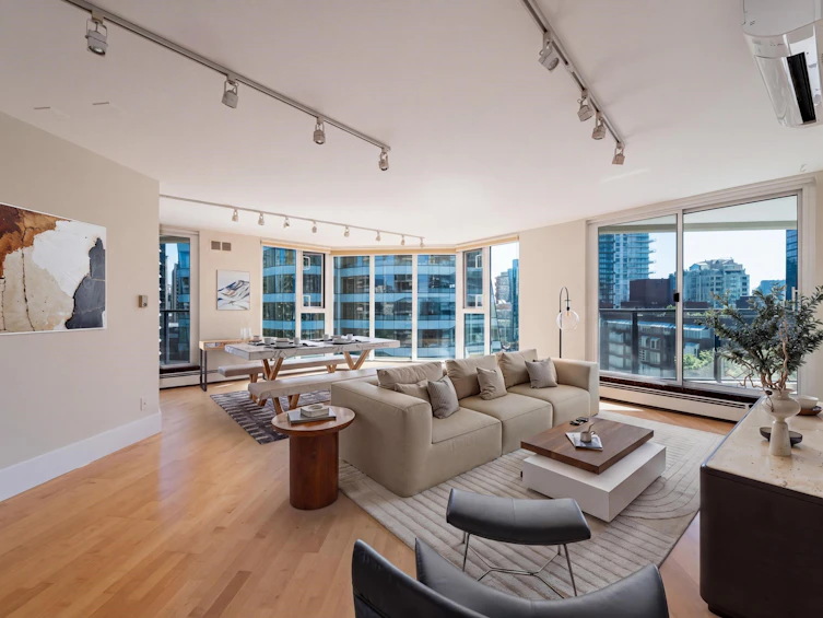905-1010 Burnaby Street, Vancouver, BC, V6E 4L8 - 2