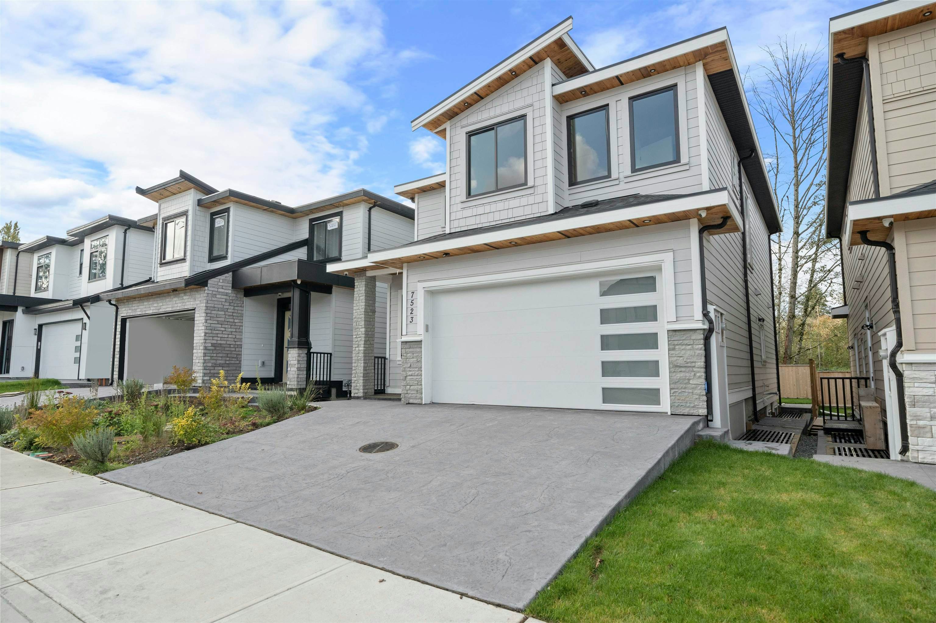 7523 205 Street - 2