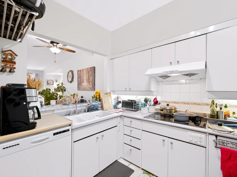 102-5888 Dover Crescent, Richmond, BC, V7C 5R9 - 7