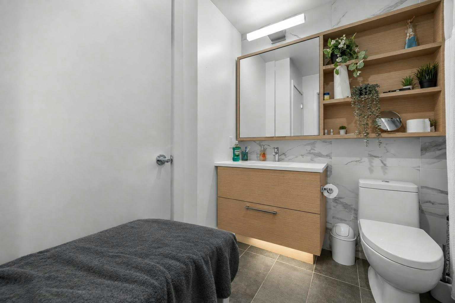 504-8888 Osler Street, Vancouver, BC, V6P 4G2 - 6