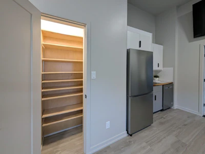 3-1307 Eagle Drive - 4