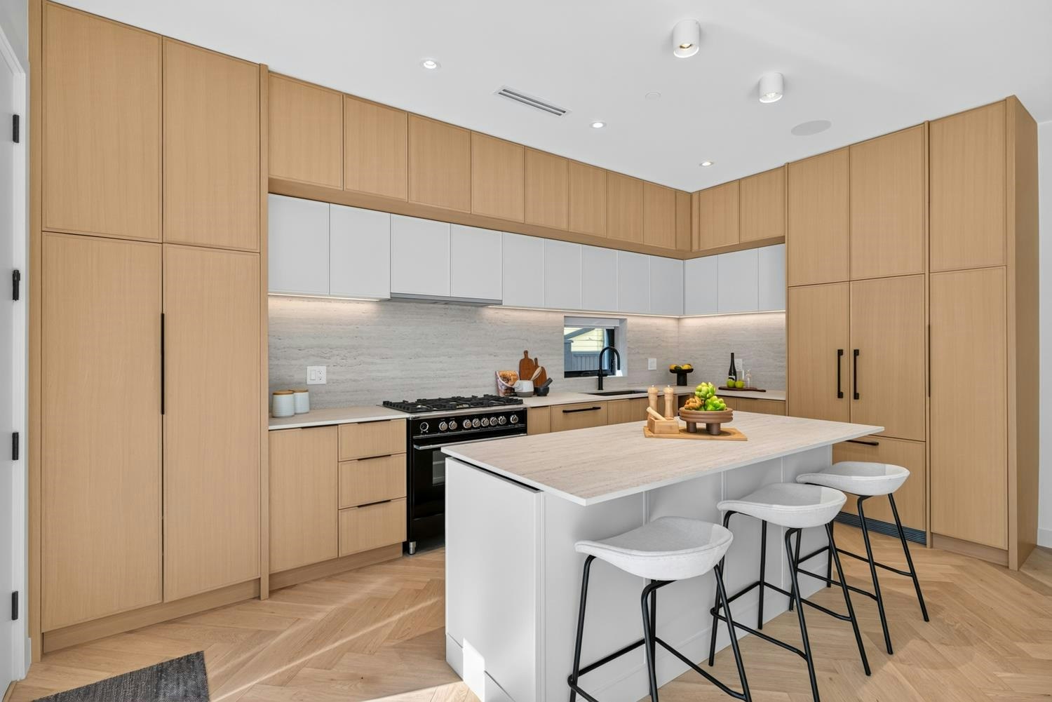 2-58 E 40th Avenue, Vancouver, BC, V5W 1L4 - 8