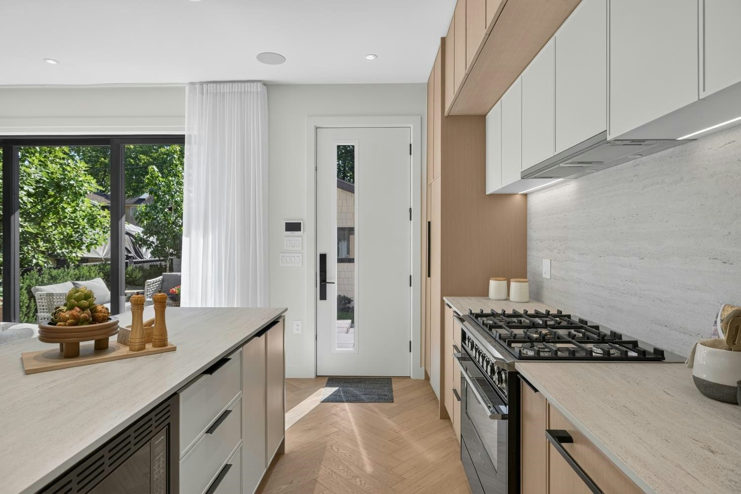 2-58 E 40th Avenue, Vancouver, BC, V5W 1L4 - 6