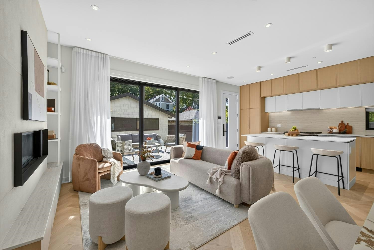 2-58 E 40th Avenue, Vancouver, BC, V5W 1L4 - 12