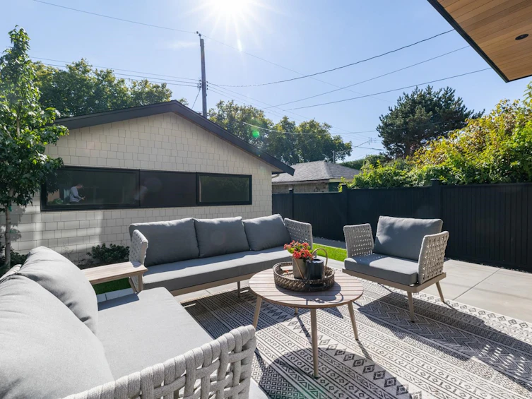 2-58 E 40th Avenue, Vancouver, BC, V5W 1L4 - 4