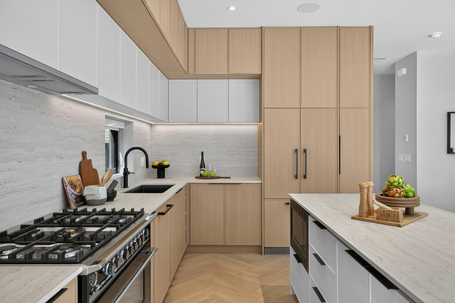 2-58 E 40th Avenue, Vancouver, BC, V5W 1L4 - 10