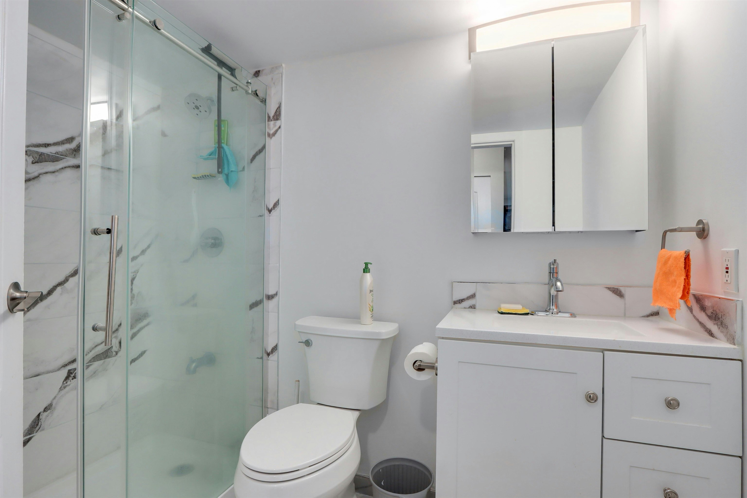 205-1535 Chesterfield Avenue, North Vancouver, BC, V7M 2N5 - 16