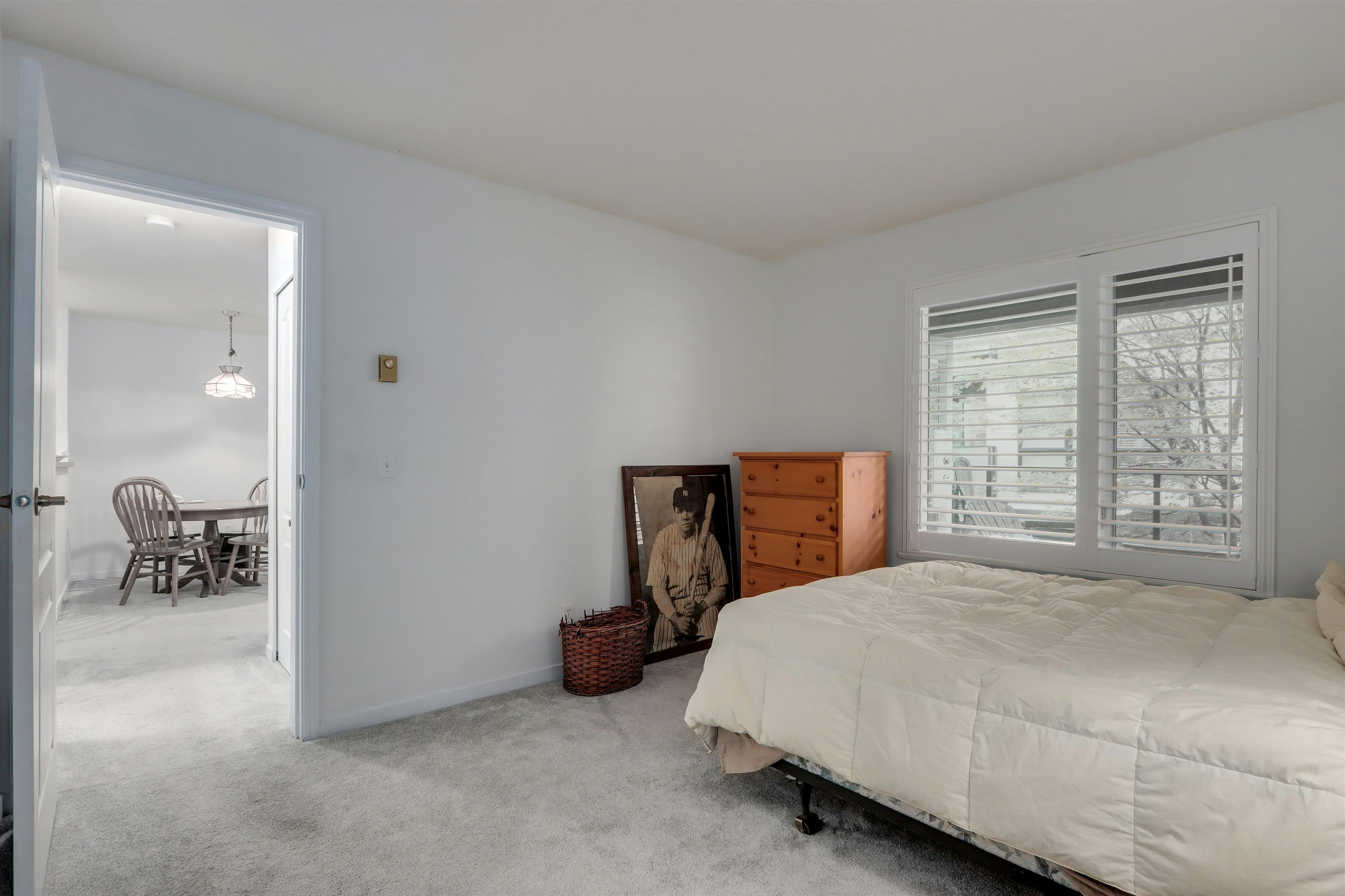 205-1535 Chesterfield Avenue, North Vancouver, BC, V7M 2N5 - 15