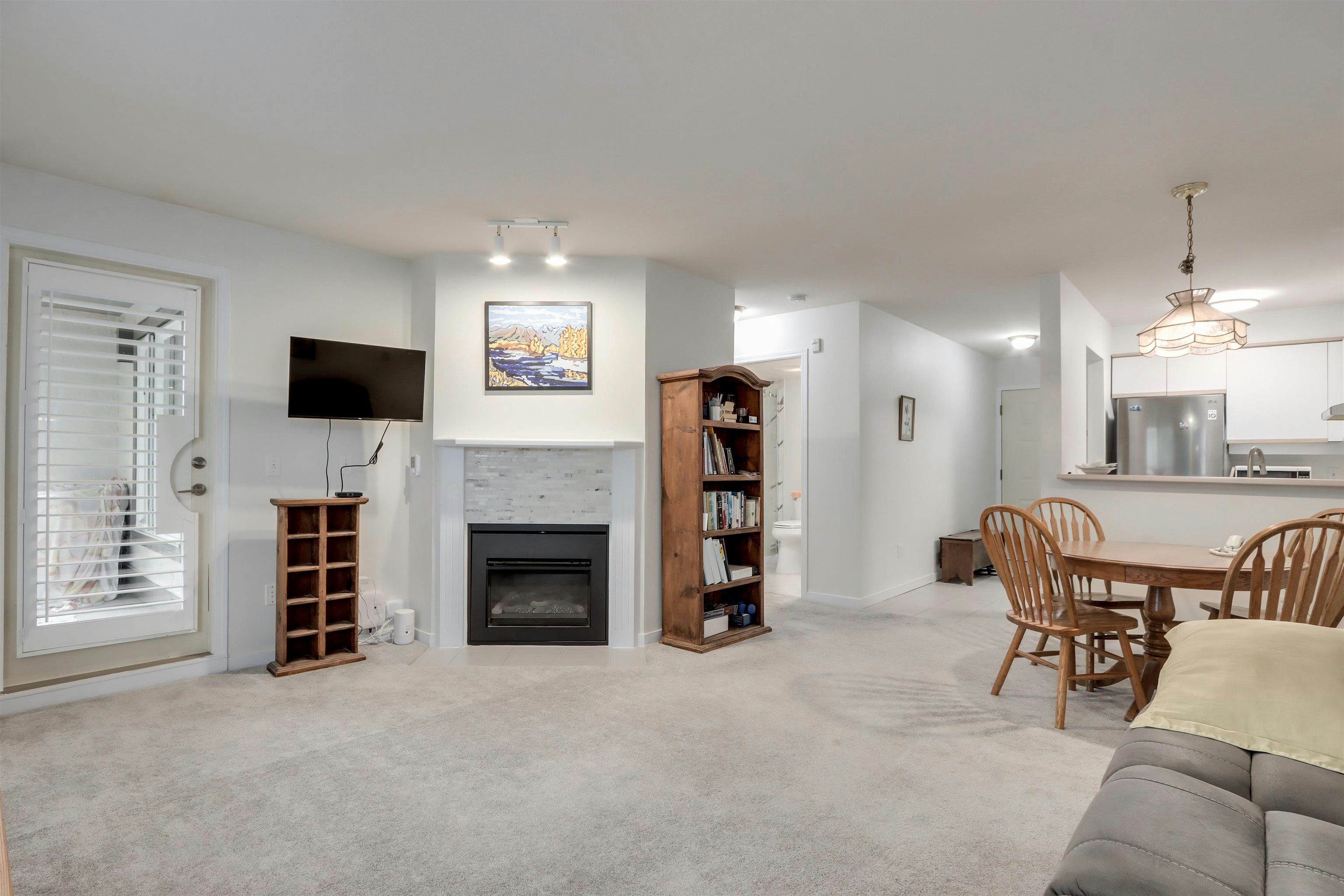 205-1535 Chesterfield Avenue, North Vancouver, BC, V7M 2N5 - 12