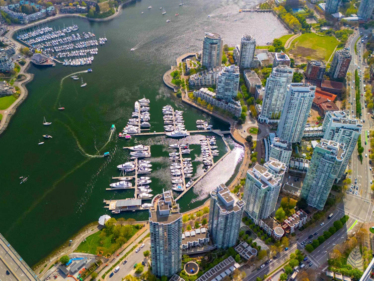 2908-193 Aquarius Mews, Vancouver, BC, V6Z 2Z2