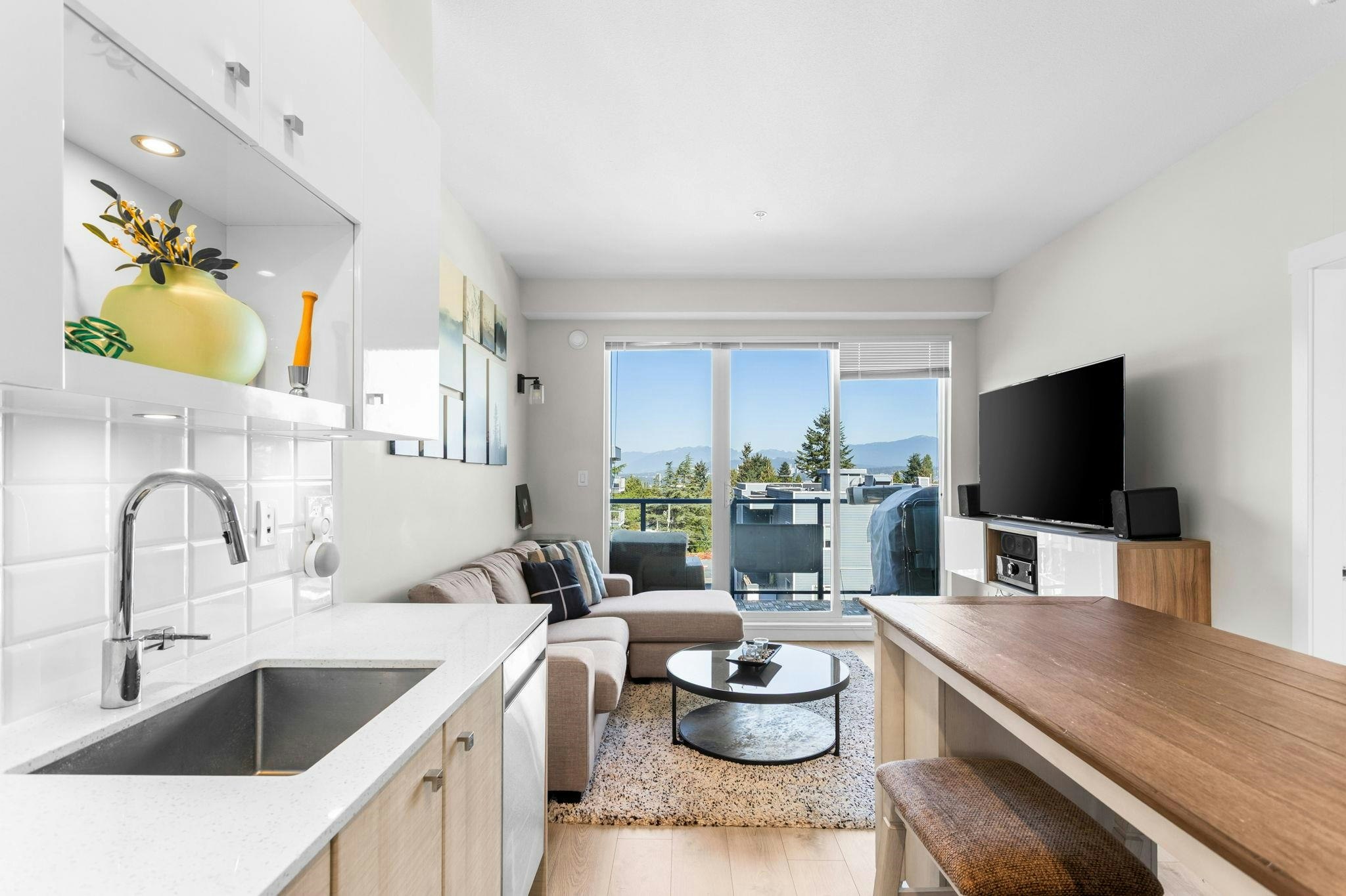 518-10838 Whalley Boulevard, Surrey, BC, V3R 0G8 - 6