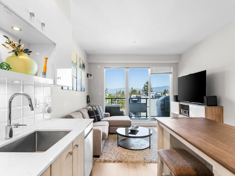 518-10838 Whalley Boulevard, Surrey, BC, V3R 0G8 - 6