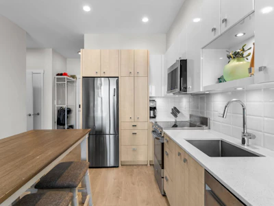 518-10838 Whalley Boulevard - 3