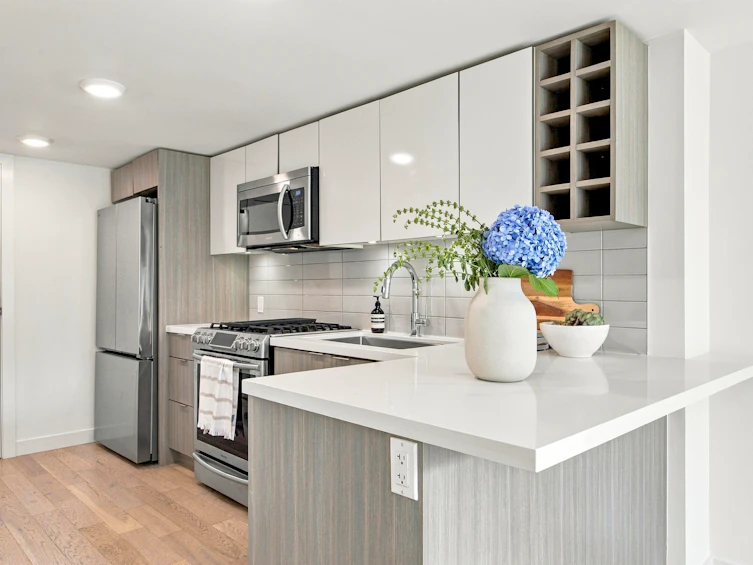 357 E 16th Avenue, Vancouver, BC, V5T 2T7 - 10