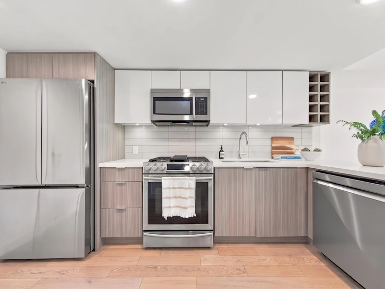 357 E 16th Avenue, Vancouver, BC, V5T 2T7 - 11