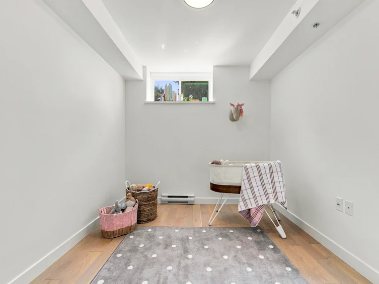 357 E 16th Avenue, Vancouver, BC, V5T 2T7 - 21