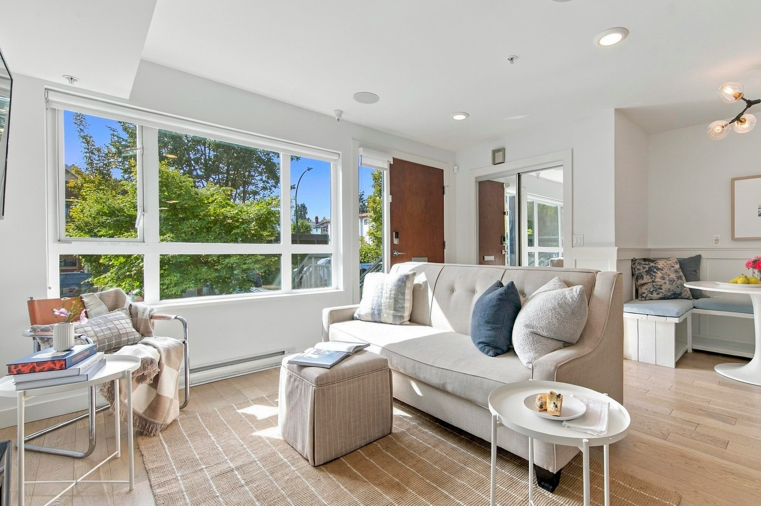 357 E 16th Avenue - 4