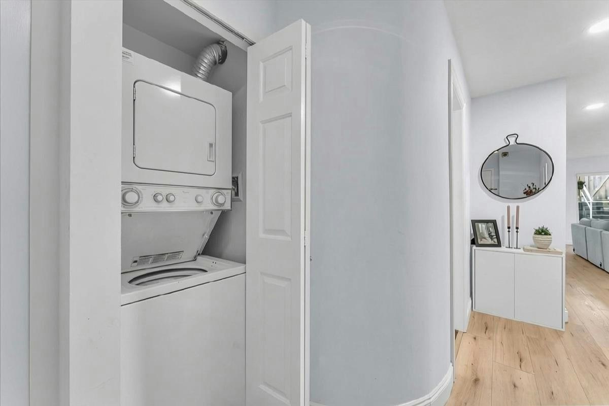 102-320 W 2nd Street, North Vancouver, BC, V7M 1E1 - 18