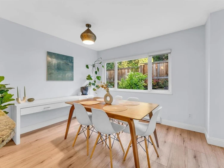 102-320 W 2nd Street, North Vancouver, BC, V7M 1E1 - 9