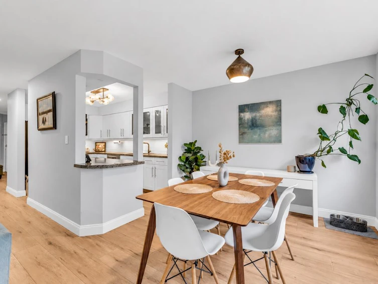 102-320 W 2nd Street, North Vancouver, BC, V7M 1E1 - 10