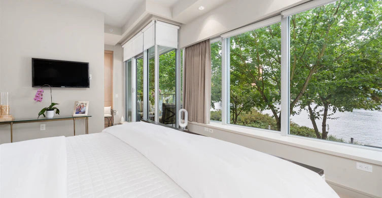202-181 Athletes Way, Vancouver, BC, V5Y 0B5 - 14