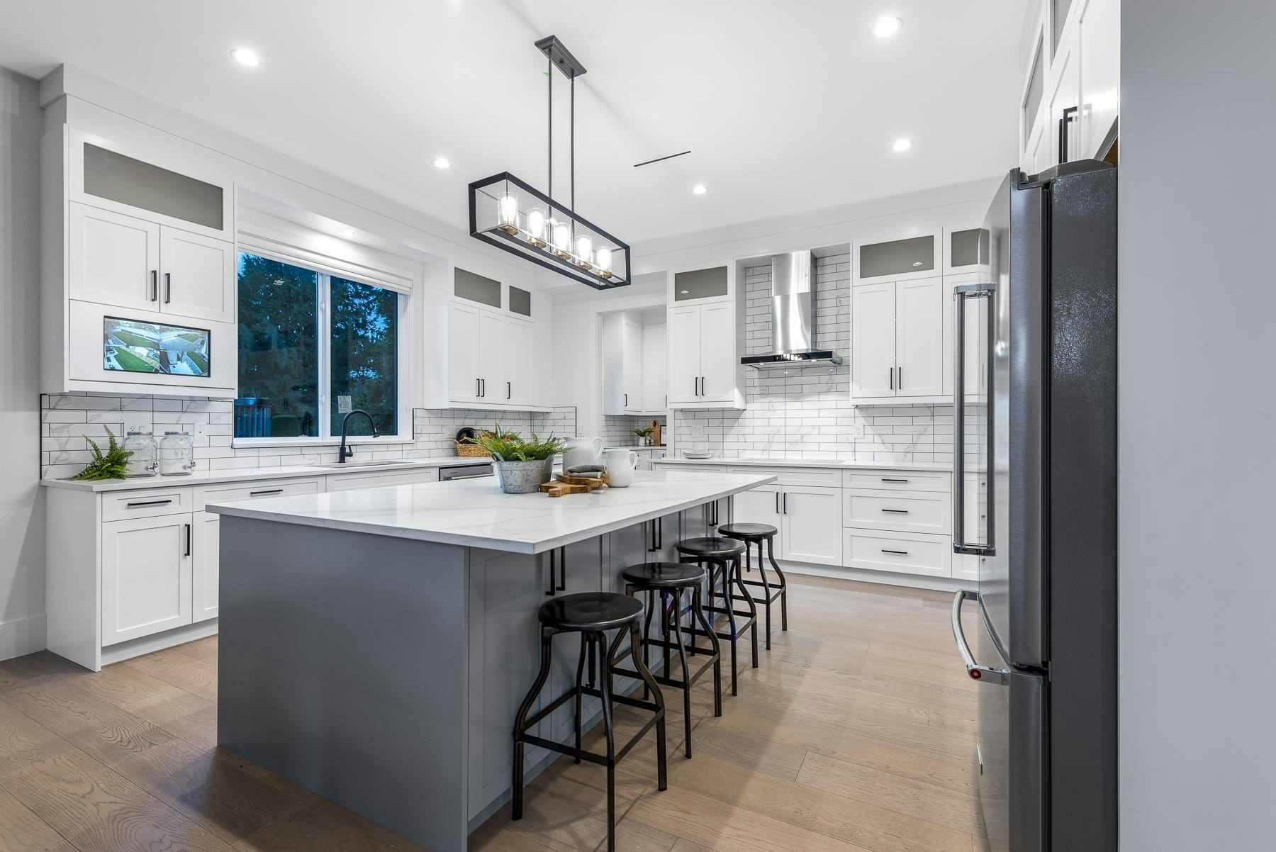 730 Schoolhouse Street, Coquitlam, BC, V3J 5R9 - 10